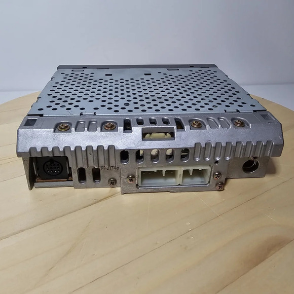 Late 90’s Toyota Rav 4–MDL#76400-Radio Stereo Cassette Tape Player-08600-00855 n - Picture 4 of 7